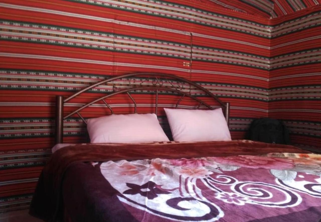 Wadi Rum Camels Camp Exterior photo